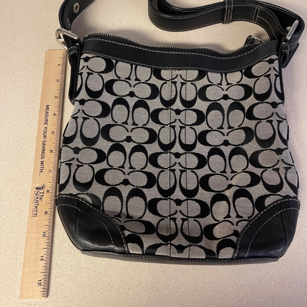 Coach-medium size bag - Picture 2 of 4